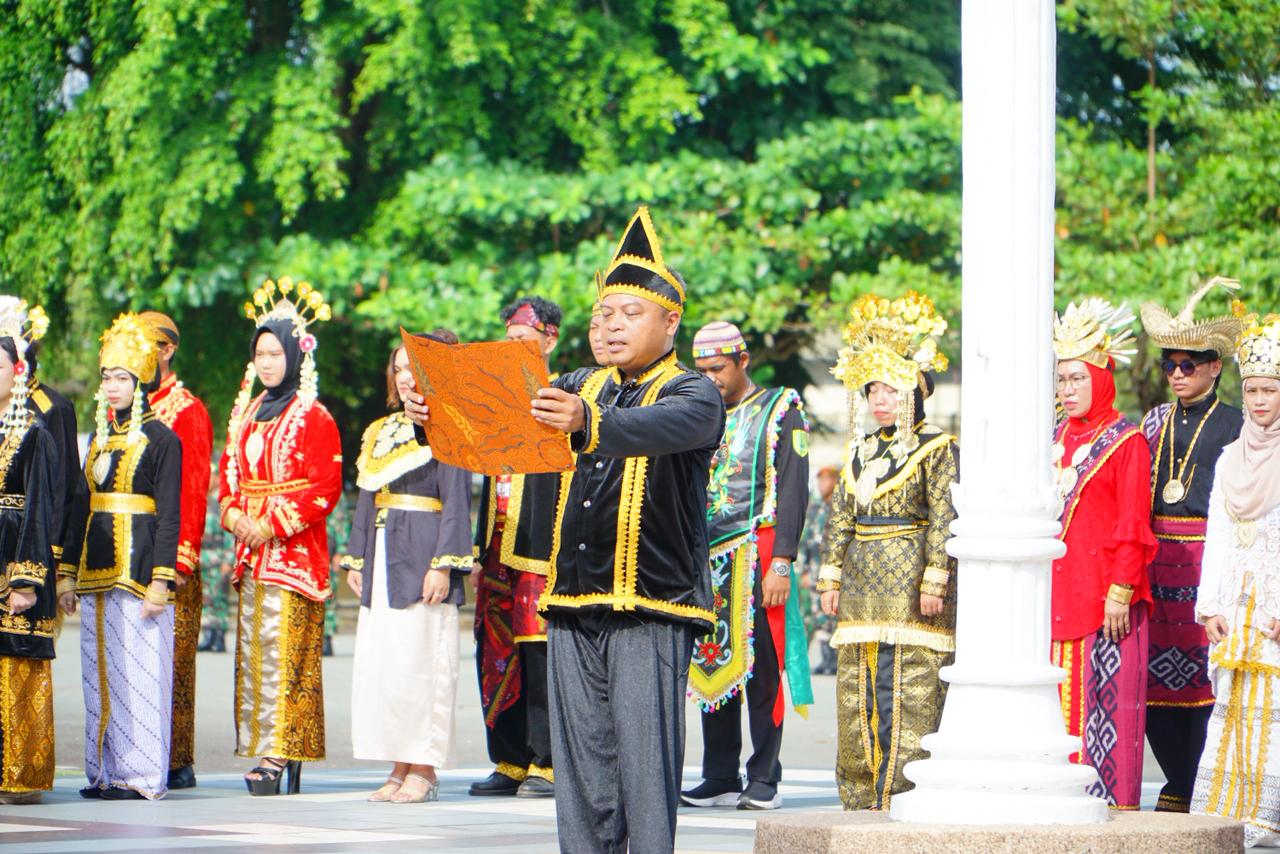 Bupati Sri Juniarsih Mas Pimpin Upacara Hari Sumpah Pemuda ke-97: “Pemuda Bukan Pelengkap Sejarah, Tapi Penentu Sejarah Berikutnya”